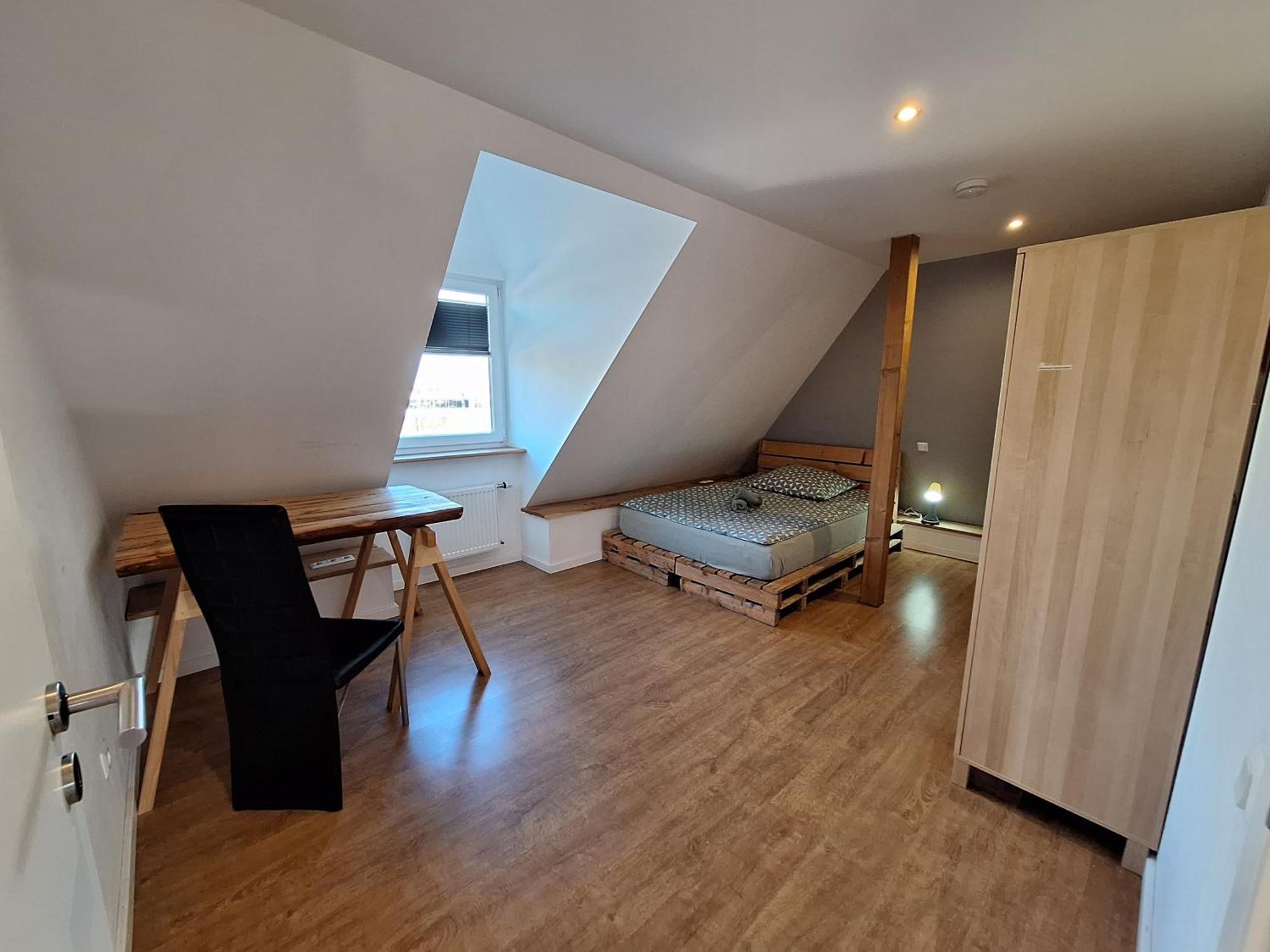 Bielefeld Zentral Komplette Fewo, 4 Schlafbereiche Bis Zu 8 Personen מראה חיצוני תמונה