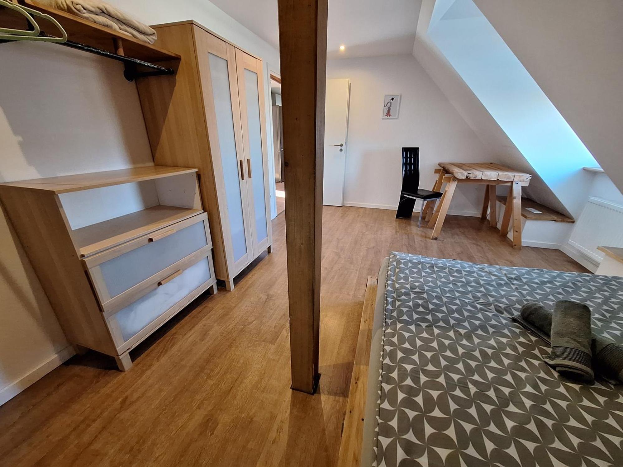 Bielefeld Zentral Komplette Fewo, 4 Schlafbereiche Bis Zu 8 Personen מראה חיצוני תמונה